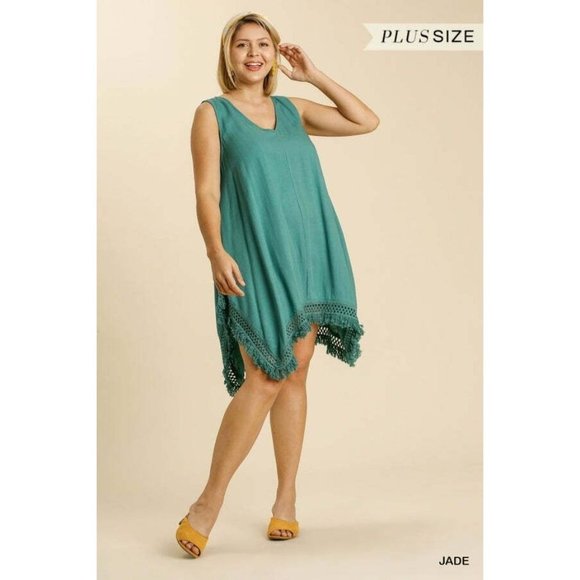 Umgee Plus Size Jade V-Neck Crochet Detail Sleeveless Dress - Picture 2 of 12